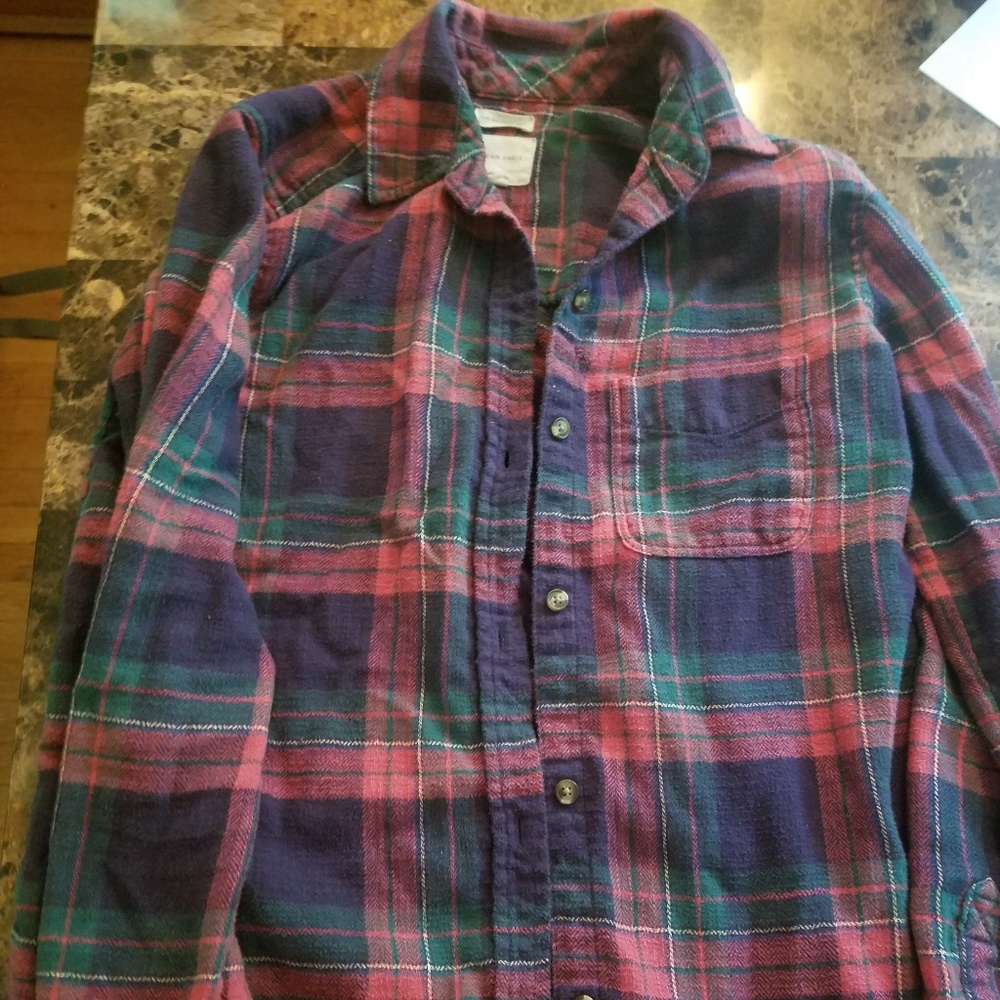 AE  Amazingly soft* Button down Flannel